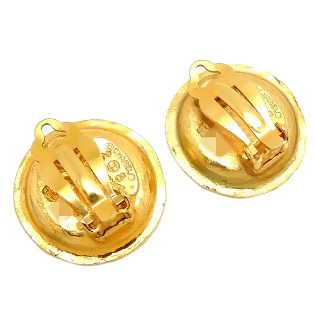 CHANEL Gold Pearl Earrings